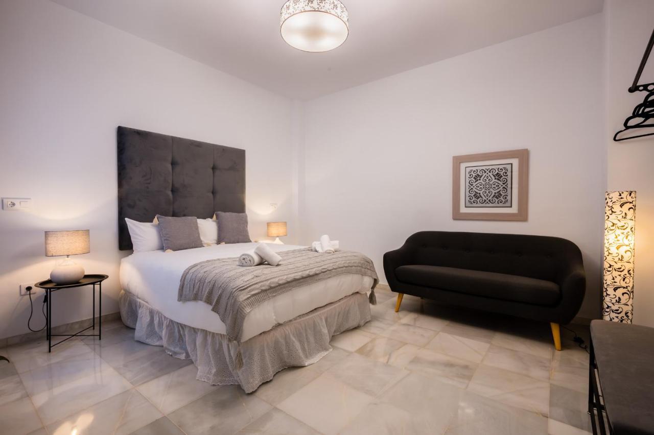 Apartamentos Cruz De San Andres Sevilla Buitenkant foto