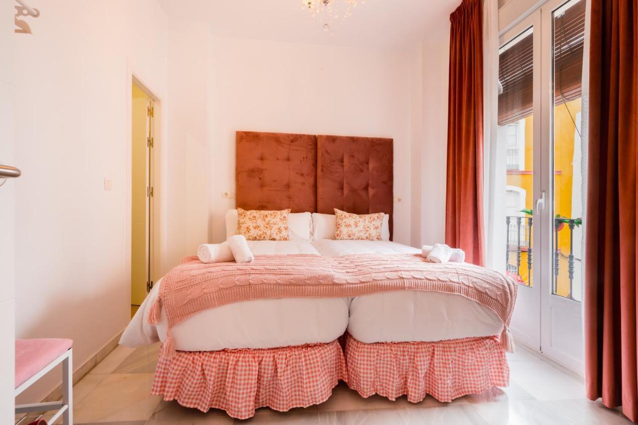 Apartamentos Cruz De San Andres Sevilla Buitenkant foto