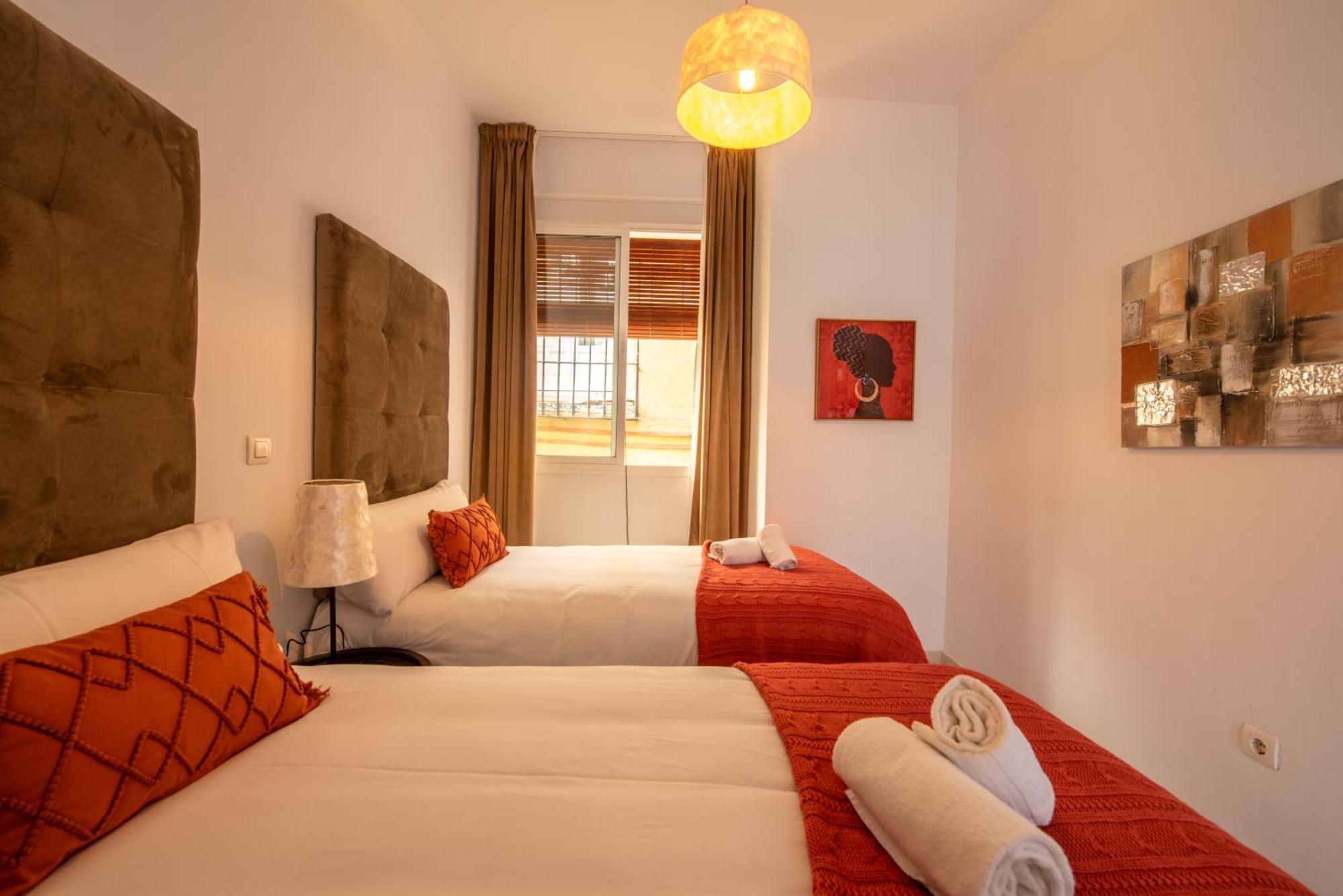 Apartamentos Cruz De San Andres Sevilla Kamer foto
