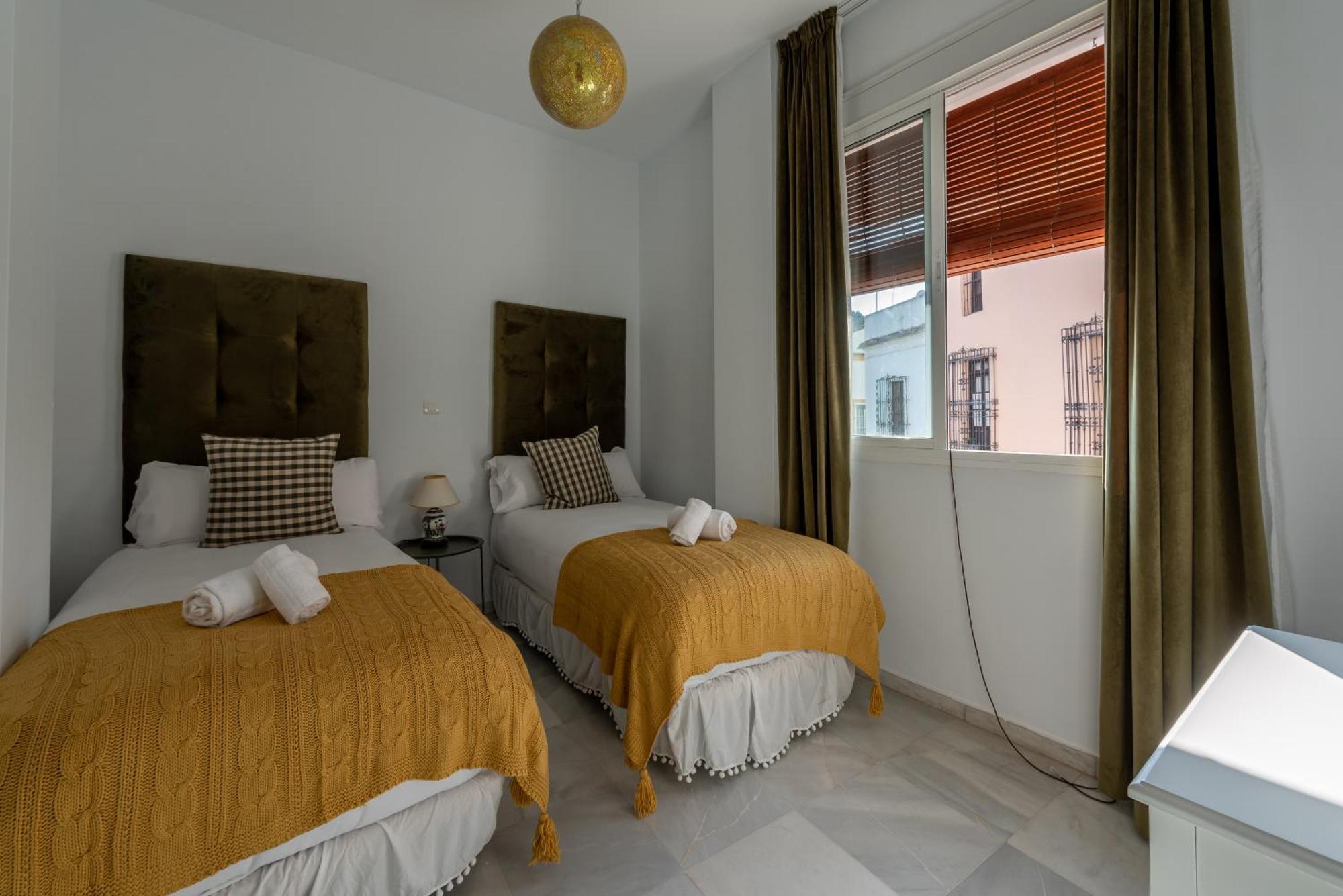 Apartamentos Cruz De San Andres Sevilla Kamer foto